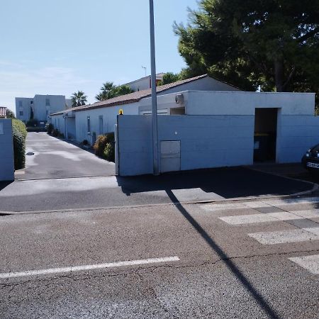Appartement F3 en bordure de l étang de thau Marseillan  Extérieur photo