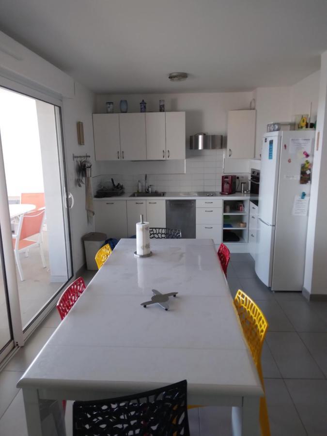 Appartement F3 en bordure de l étang de thau Marseillan  Extérieur photo