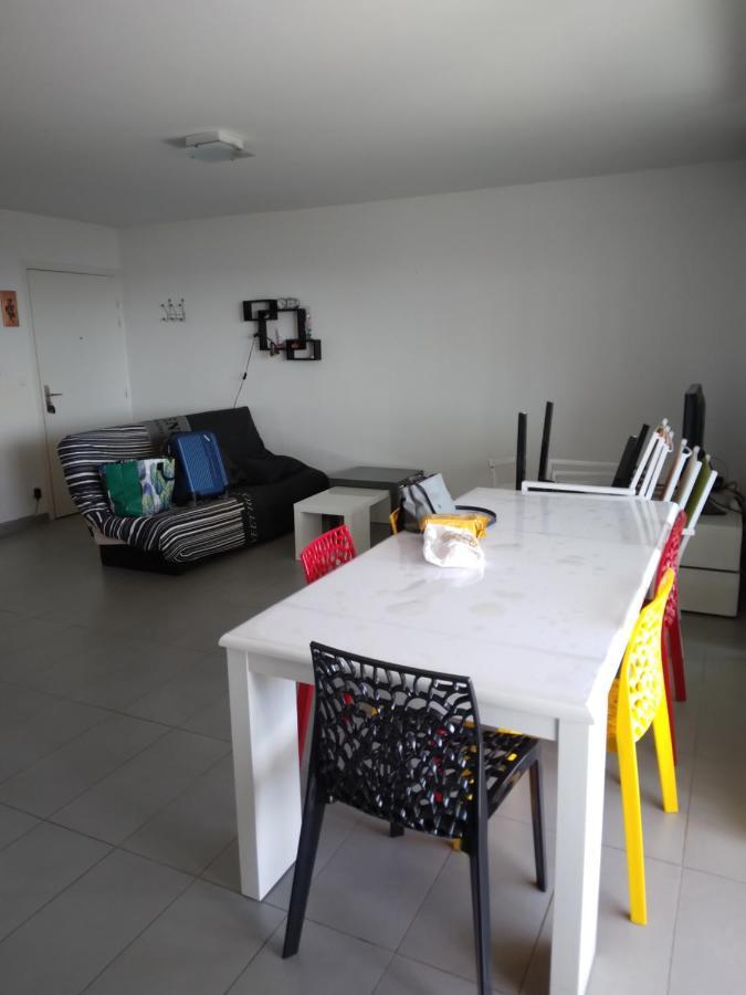 Appartement F3 en bordure de l étang de thau Marseillan  Extérieur photo